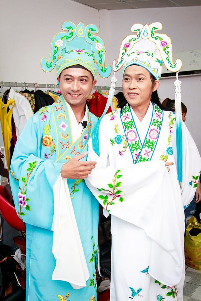 Hứa Minh Đạt có động thái 'đáp trả cực thâm', sau lùm xùm bảo vệ Hoài Linh do bị bà Phương Hằng công kích