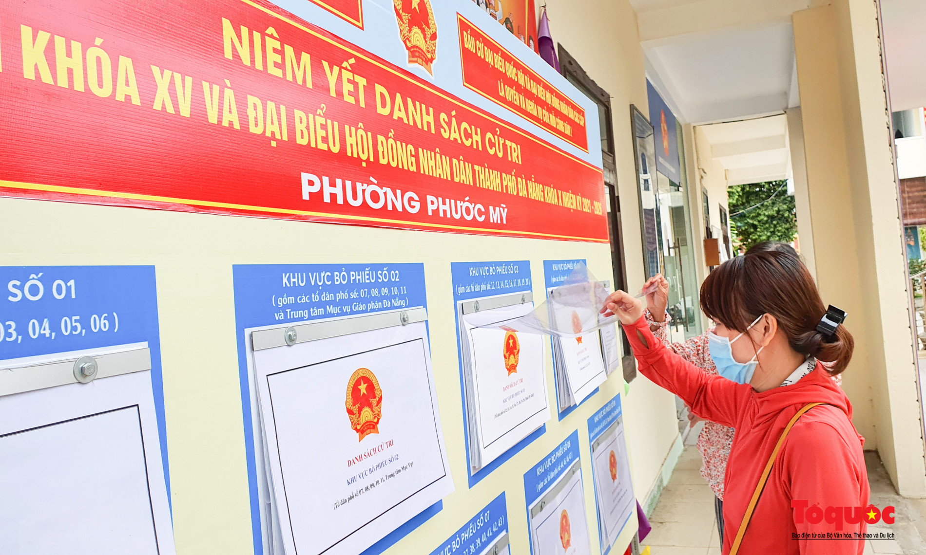 Ngày bầu cử, không tập trung quá đông người ở phòng bỏ phiếu tại cùng một thời điểm - Ảnh 1.