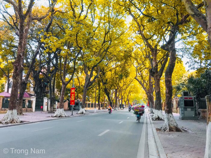 Dự báo thời tiết hôm nay và ngày mai 18-19/5: Hà Nội mưa dông kèm lốc, TPHCM rải rác mưa dông