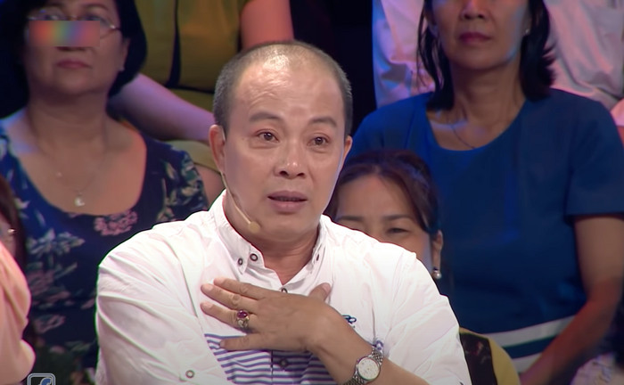 Xôn xao hình ảnh NS Đức Hải nằm trên giường bệnh, tay gắn kim truyền giữa 'bão drama'