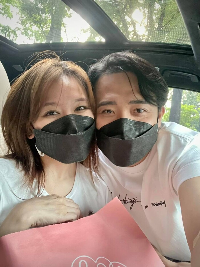 Vừa để lộ tin bà xã mang bầu, Trấn Thành liên tục có động thái gây chú ý 'vui ơi là vui'?