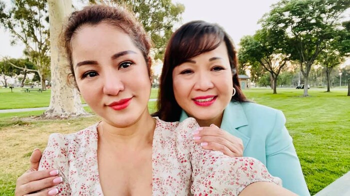 Em gái Kim Ngân chia sẻ lý do xuất hiện trước truyền thông: 'Mẹ và gia đình tôi đã bị chửi rất nhiều'
