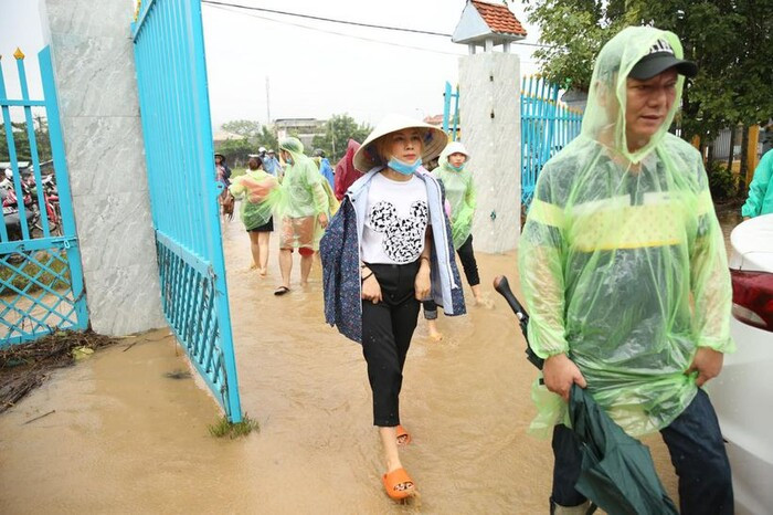 Phát ngôn của Mỹ Tâm hot trở lại: 'Làm từ thiện mà đánh bóng tên tuổi thì vẫn tốt hơn không làm gì hết'