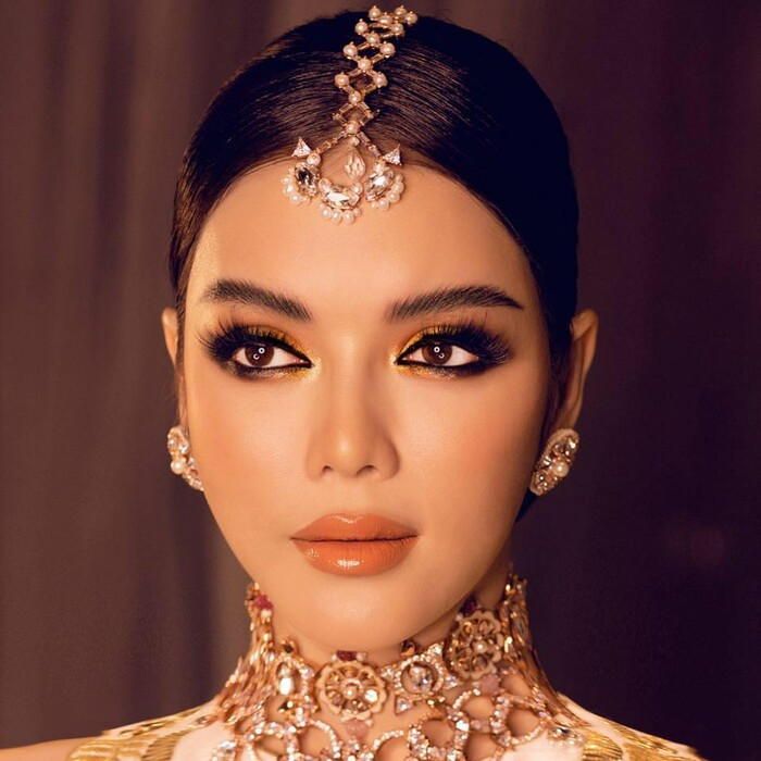 Lý Nhã Kỳ giận dữ 'đáp trả' vì bị 'tố' thâu tóm đất đai hậu ồn ào dính tin đồn 'nổ banh nhà lồng'