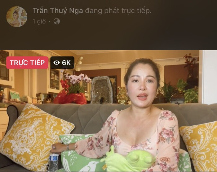 Thúy Nga 'chửi thẳng mặt' một đàn em từng diễn chung với danh hài Chí Tài - Hoài Linh