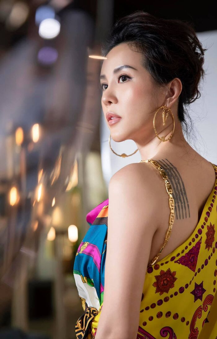 'Ngủ với đàn ông bao nhiêu là đủ', quan điểm của Thu Hoài gây xôn xao mạng xã hội