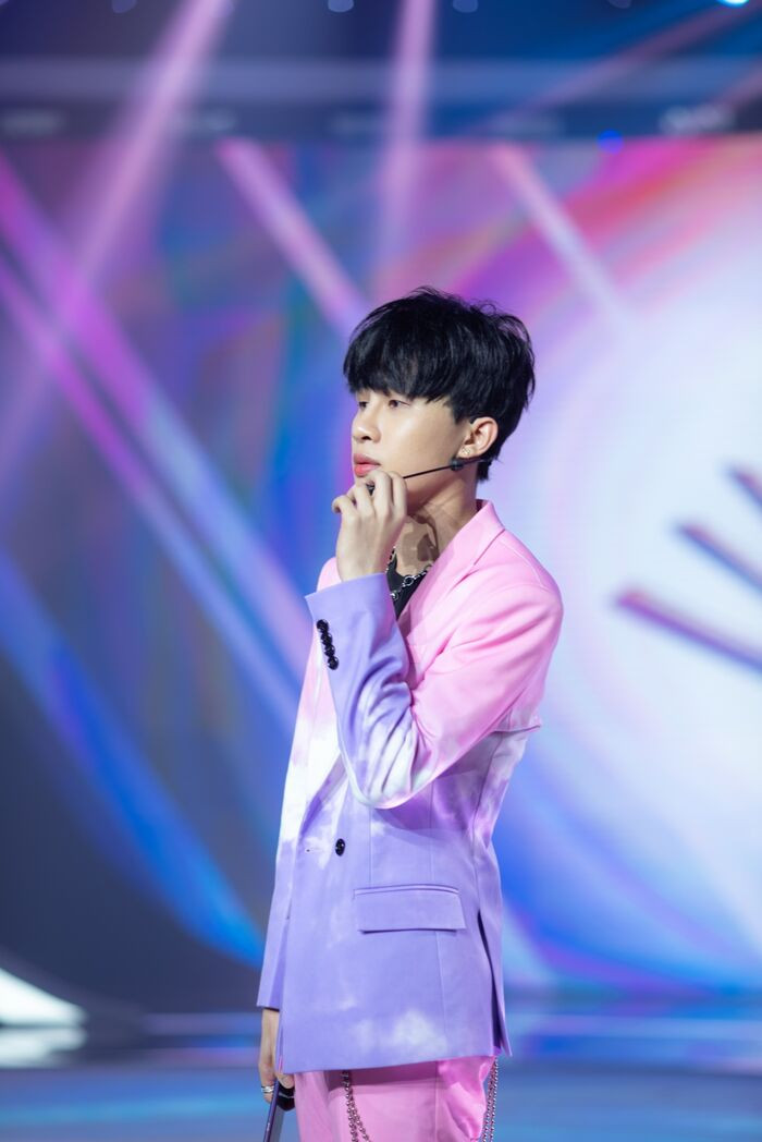 Lộ bằng chứng cô gái khơi mào drama với Jack từng tháp tùng đi diễn khắp nơi, nhưng không được công nhận?