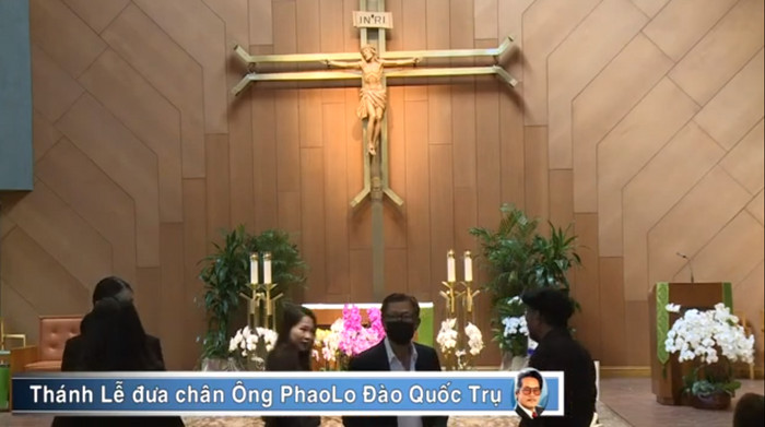 Hoa hậu Hà Kiều Anh nghẹn ngào thông báo về tình hình tang lễ của ba dượng tại Mỹ và Việt Nam Ảnh 2
