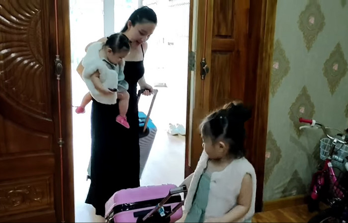 Lê Dương Bảo Lâm 'tay xách nách mang' cả gia đình lên Sapa du lịch, sự thật khiến dân mạng 'bật ngửa'