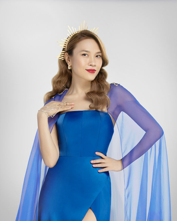 Hành động ghi điểm của Mỹ Tâm mỗi khi lui vào sân khấu khiến fan cảm phục!