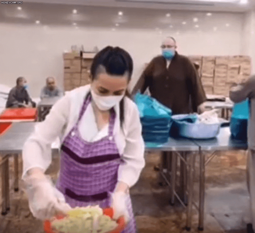 Bật khóc xem clip Phi Nhung nghẹn ngào, bối rối vì không thể giúp hết người khó khăn trước khi nhiễm bệnh