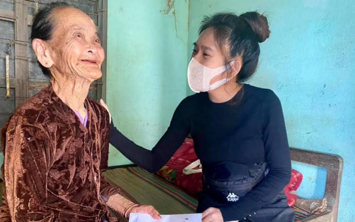 Vợ chồng Lý Hải nói rõ lý do phải in 200 trang sao kê tiền từ thiện dù fan tuyên bố 'không cần thiết'