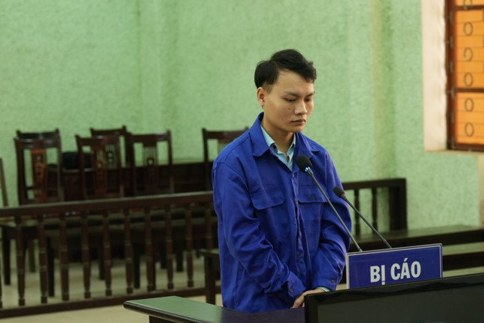 5 năm tù giam cho thanh niên giả danh công an, lừa bạn gái rồi giao cấu với người dưới 16 tuổi Ảnh 1