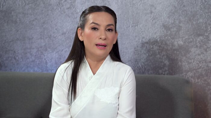 Netizen tranh cãi dữ dội vì Quang Lê đăng ảnh có cố NS Chí Tài, Hoài Linh, Phi Nhung xuất hiện cùng nhau
