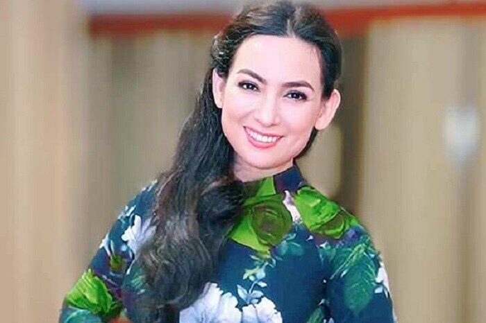 Con gái Phi Nhung: 'Có thể tuần sau người ta sẽ rút ống thở cho mẹ'
