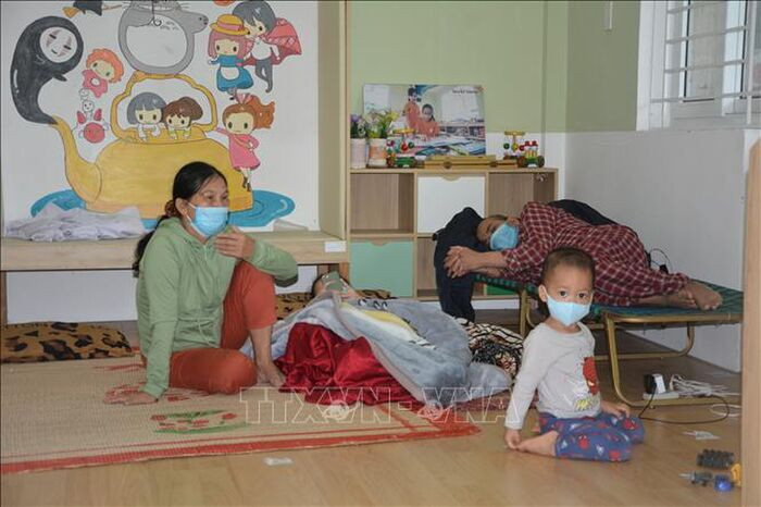 Các tỉnh, thành miền Trung gấp rút di dời người dân, chuẩn bị phương án đối phó với bão số 5 Ảnh 1
