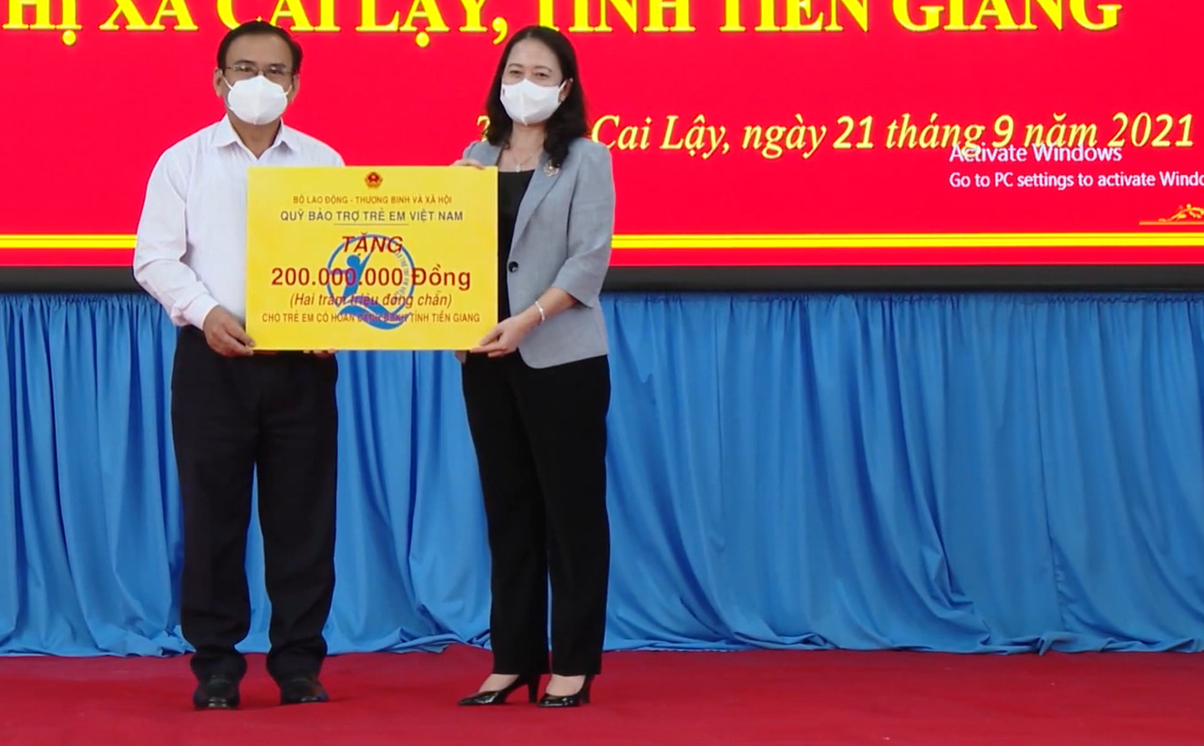 pho-chu-tich-nuoc-4-1632316427.png