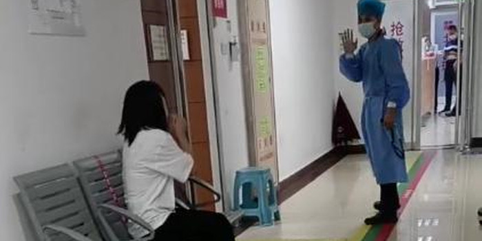 Bị bố mẹ bỏ quên trong xe ô tô vào ngày Trung thu, đứa trẻ tử vong thương tâm