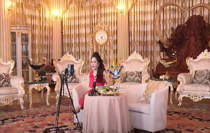 Lái ô tô đến tận nhà của CEO Đại Nam rồi quay clip đưa lên MXH, Trang Trần bị bà Phương Hằng phản ứng