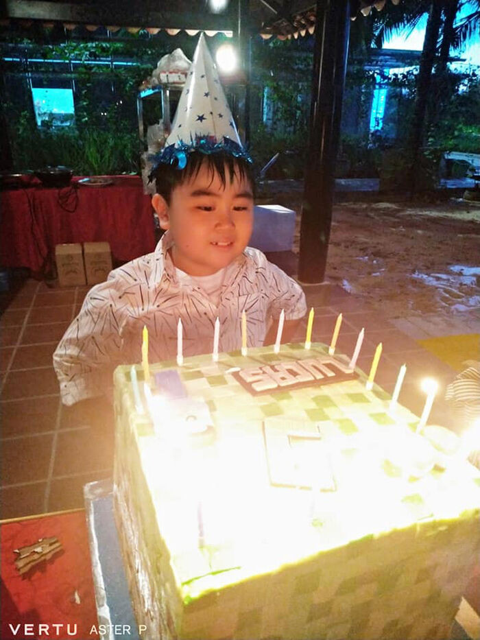 8 năm trước, Đàm Vĩnh Hưng từng hát trong tiệc thôi nôi Hằng Hữu, sau 8 năm gửi đơn kiện bà Phương Hằng Ảnh 1