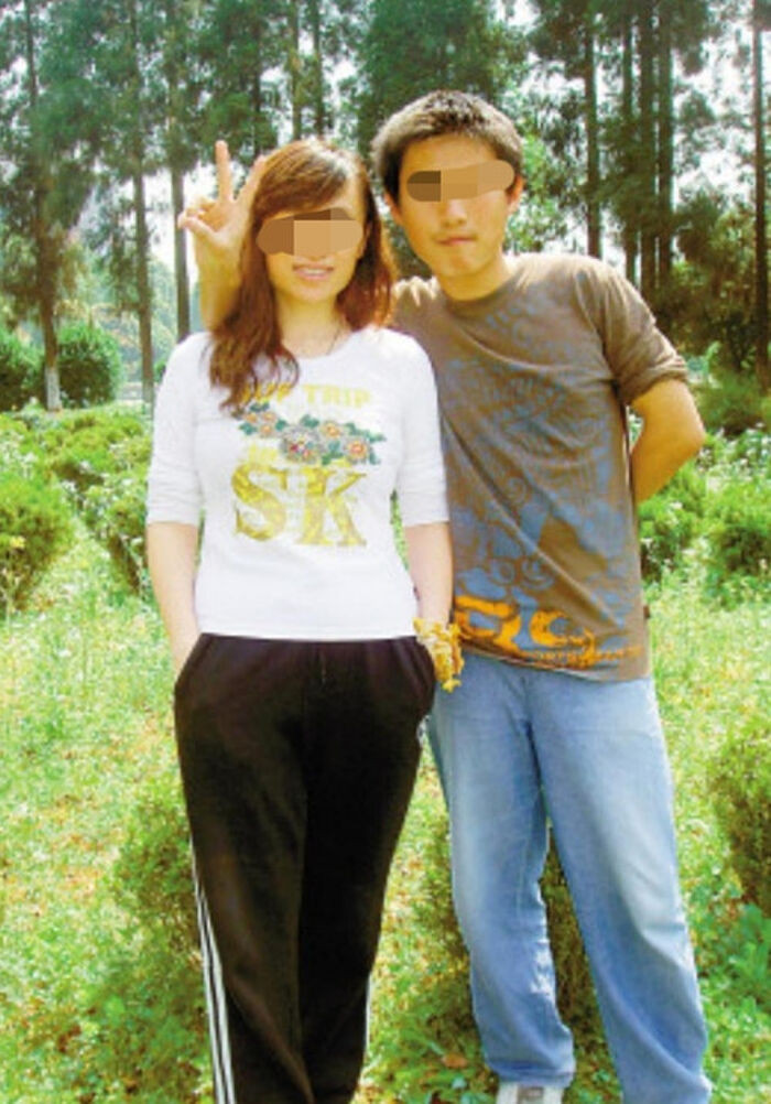 Cùng yêu cô giáo 45 tuổi, hai nam sinh 17 tuổi từ bạn hóa thành thù, gây bi kịch cho 3 gia đình