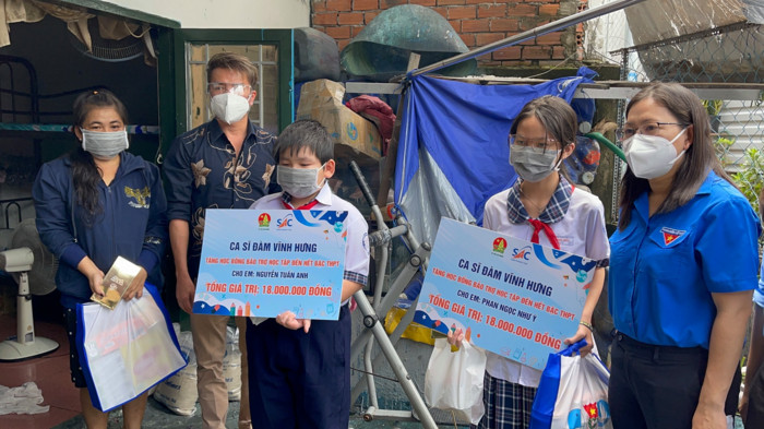 Giữa ồn ào sao kê từ thiện, Đàm Vĩnh Hưng bất ngờ quyết định làm điều này trong 6 năm nữa