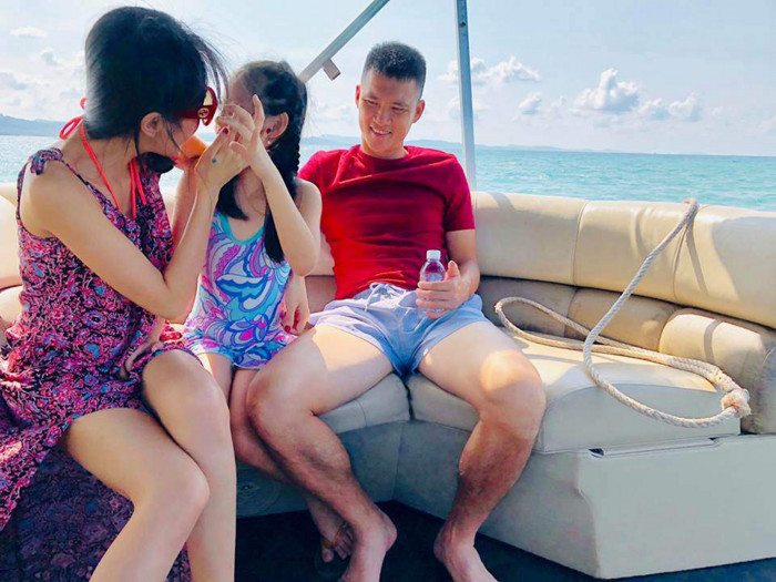 Thủy Tiên - Công Vinh tiết lộ chuyện không để lại tài sản cho con, từ nhỏ đã dạy bé sống tự lập