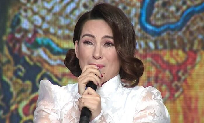 Clip khoảnh khắc những ngày cuối đời của Phi Nhung: Vừa thở máy, vừa hát không ngừng