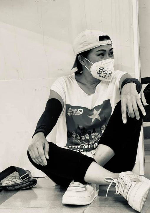 Bị netizen 'cảnh báo' việc ăn chặn từ thiện, Phương Thanh có động thái 'gắt'