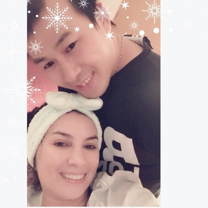 Em trai Phi Nhung nghẹn ngào nỗi nhớ: 'Muốn níu kéo chị nhưng em bất lực mất rồi'