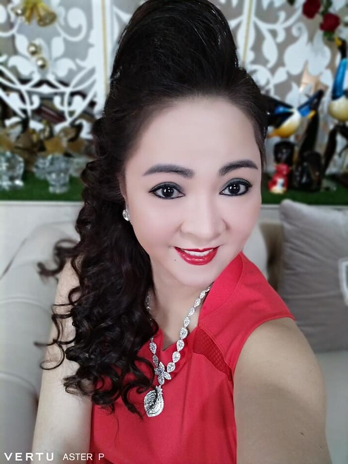 Phản ứng của tỷ phú Hoàng Kiều sau khi bà Phương Hằng 'xin 10 triệu đô' cho con nuôi Phi Nhung