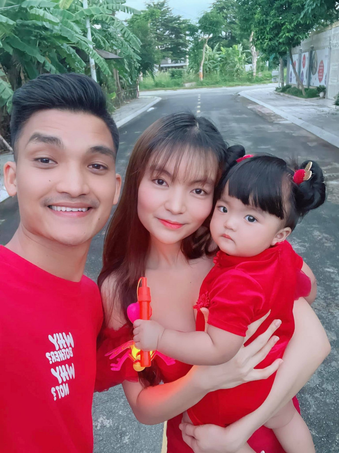 Bà xã Mạc Văn Khoa đăng đàn 'cầu cứu' vì bị 'hăm dọa đòi nợ', ảnh hưởng đến con nhỏ Ảnh 2