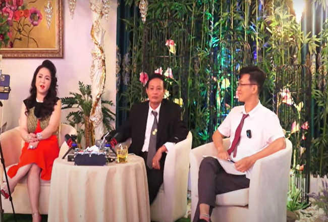 Bà Phương Hằng lần đầu tuyên bố luôn có những 'trợ thủ đắc lực' hỗ trợ phía sau Ảnh 3