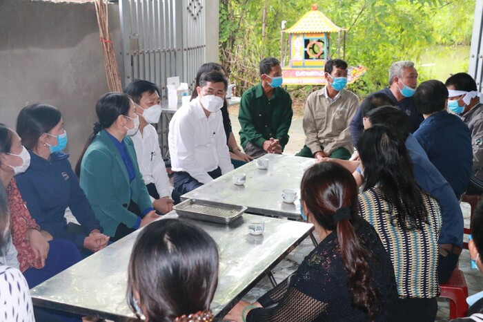 Học sinh lớp 5 tử vong khi học trực tuyến: Trên người nạn nhân có mùi xăng? Ảnh 3