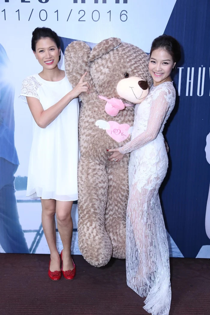 Trang Khàn bị bạn cũ thách thức: 'Tôi đang thích chọc ngoáy thế đấy, hẹn tôi ra đi rồi gặp nhau'