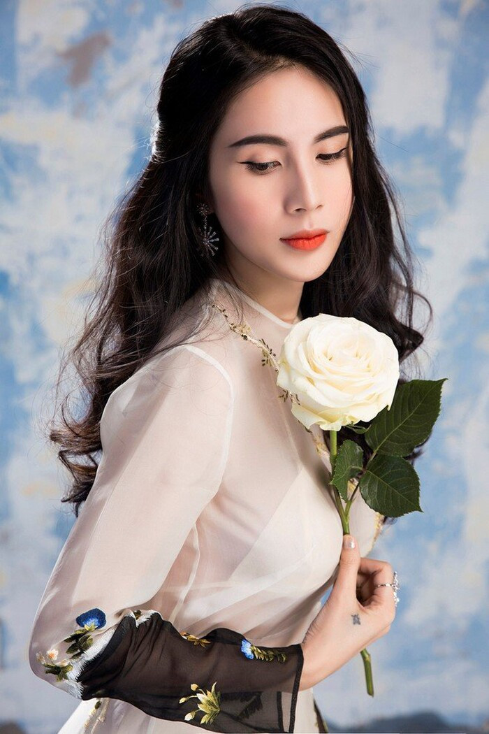 Dân tình thích thú clip chế Thủy Tiên quẩy cực sung trên nền nhạc Rồi tới luôn do... nữ CEO Đại Nam hát