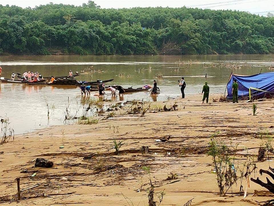 Tìm thấy thi thể nạn nhân mất tích trong vụ tàu gặp nạn ở Quảng Trị - Ảnh 1.