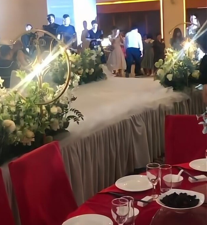 2 cô dâu cùng xuất hiện trong 1 đám cưới, chú rể bị tát cháy má, chi tiết vụ việc tưởng chỉ có trong phim