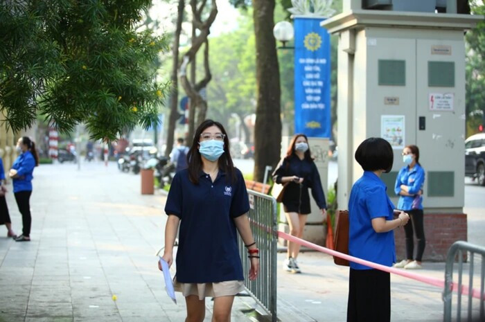 Hà Nội: Giáo viên chỉ dạy trực tiếp khi tiêm 2 mũi vaccine Covid-19, chỉ dạy học trực tiếp 1 buổi/ngày