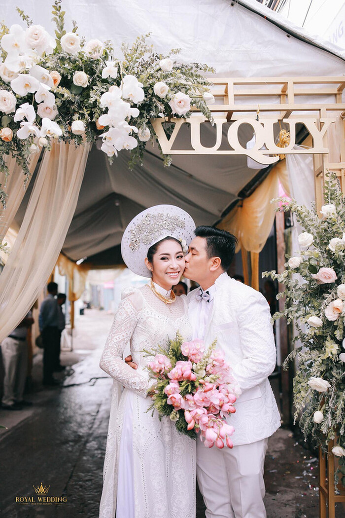 Chị ruột Đặng Thu Thảo 'đáp trả' chồng cũ em gái: 'Cậu có tư cách gì nói tiếng kiện em tôi?'