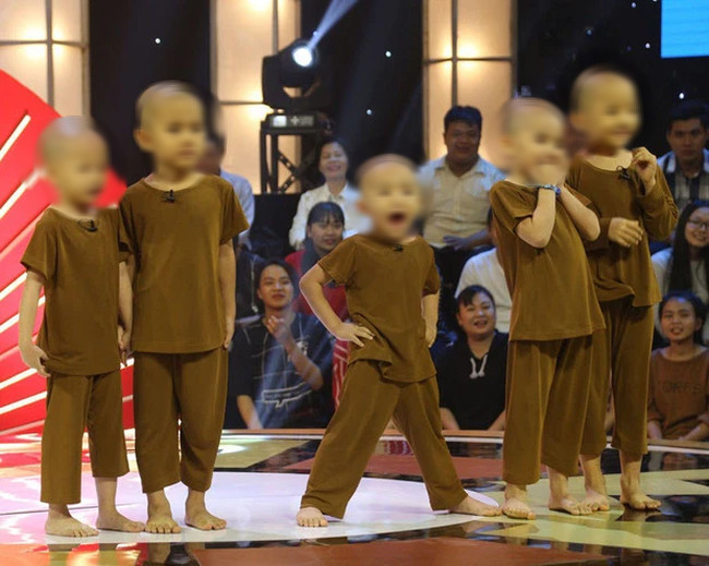 Hé lộ nguồn thu nhập chính của những người trong 'Tịnh Thất Bồng Lai' giữa loạt lùm xùm gần đây Ảnh 3
