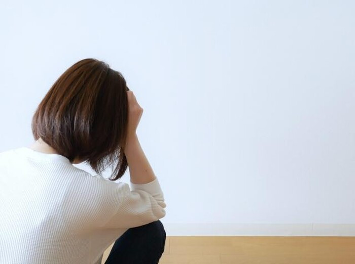 Nữ sinh nhận hơn 70 triệu tiền chu cấp mỗi tháng, suy sụp khi biết thân phận của 'cha nuôi'