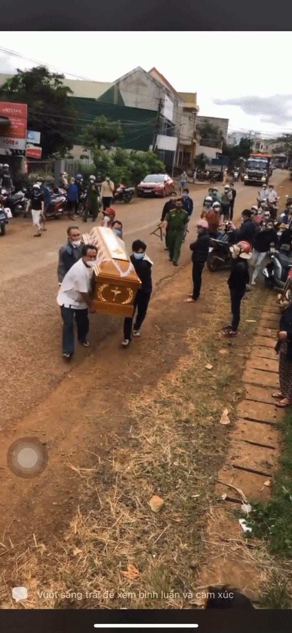 Vụ khiêng quan tài đi đòi nợ: Các nạn nhân rơi vào cảnh mất nhà, giống người đi ăn xin hàng ngày Ảnh 1