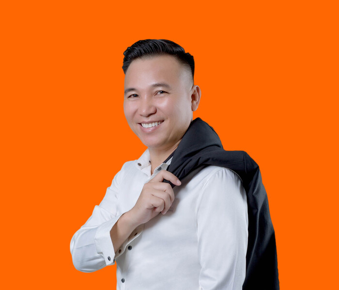 Diễn viên Thương Tín mắc Covid-19, phải nhịn đói vì không có tiền mua thức ăn sau biến cố bị đột quỵ Ảnh 2