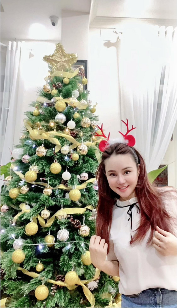 Vy Oanh: 'Ca sĩ chỉ cần 1 bài hit sống thoải mái với nghề, em đây đến mấy bài'
