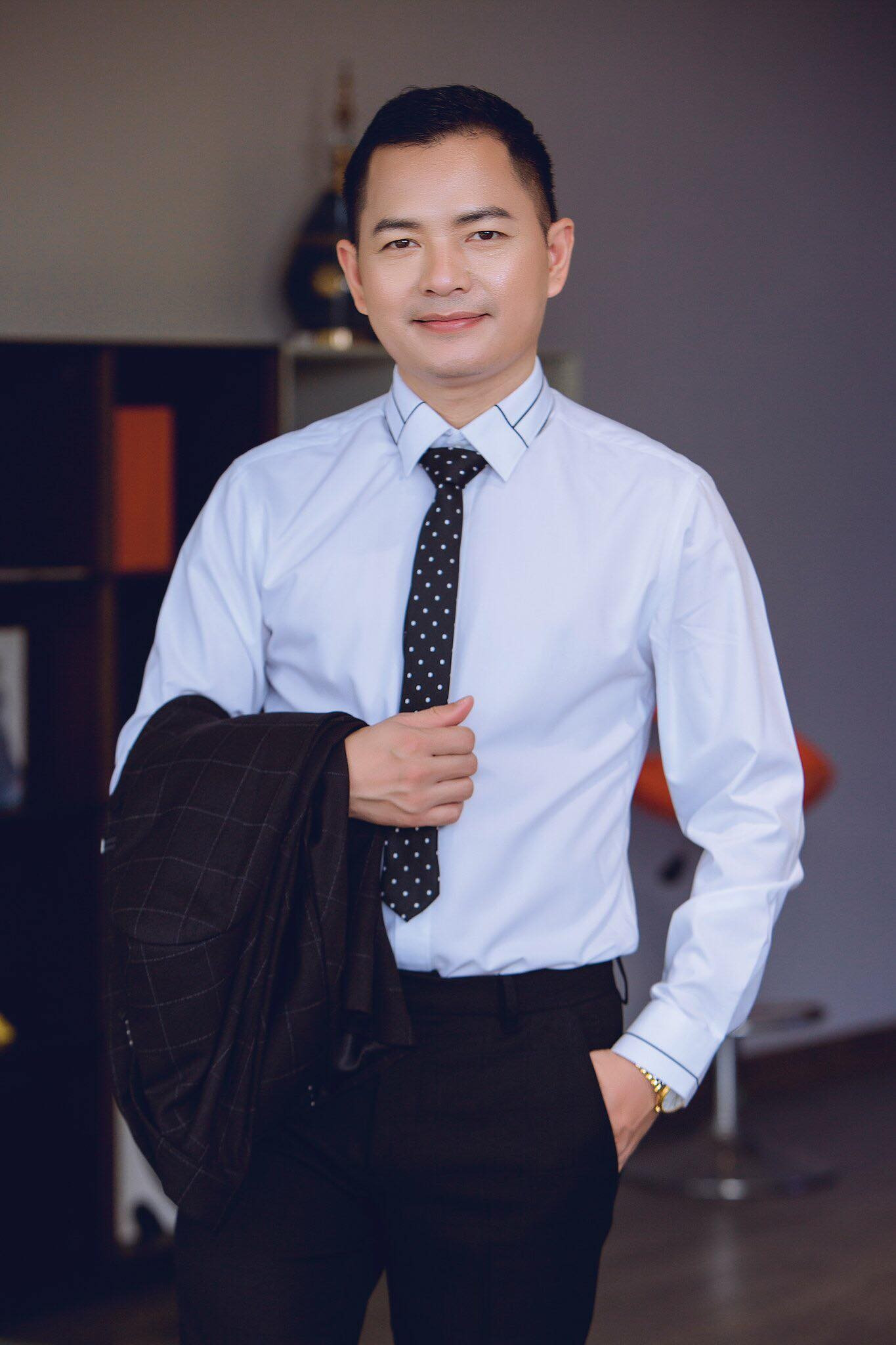 doanh-nhan-dam-anh-tien5-1638884263.jpg
