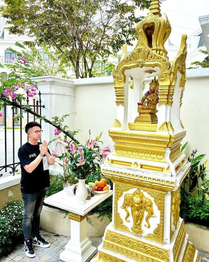Lộ ảnh tình tứ như vợ chồng son của Hương Giang và Matt Liu, 'siêu đám cưới' rất gần?