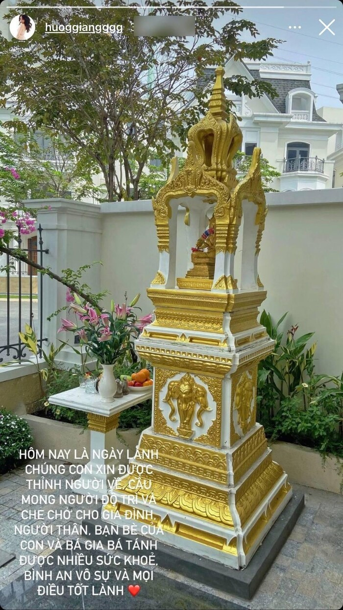 Lộ ảnh tình tứ như vợ chồng son của Hương Giang và Matt Liu, 'siêu đám cưới' rất gần?