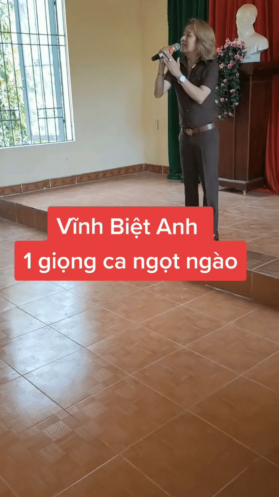 Sân khấu đầy xúc động của Ngô Quốc Linh trước khi qua đời do COVID-19