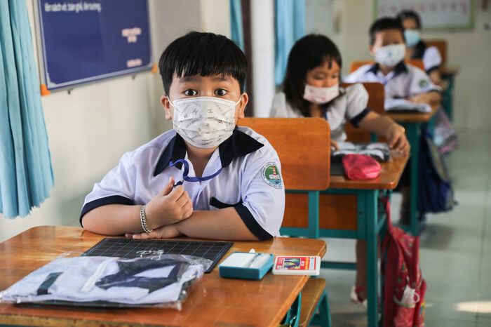 Học sinh không đến trường nếu có biểu hiện ho, sốt, khó thở...